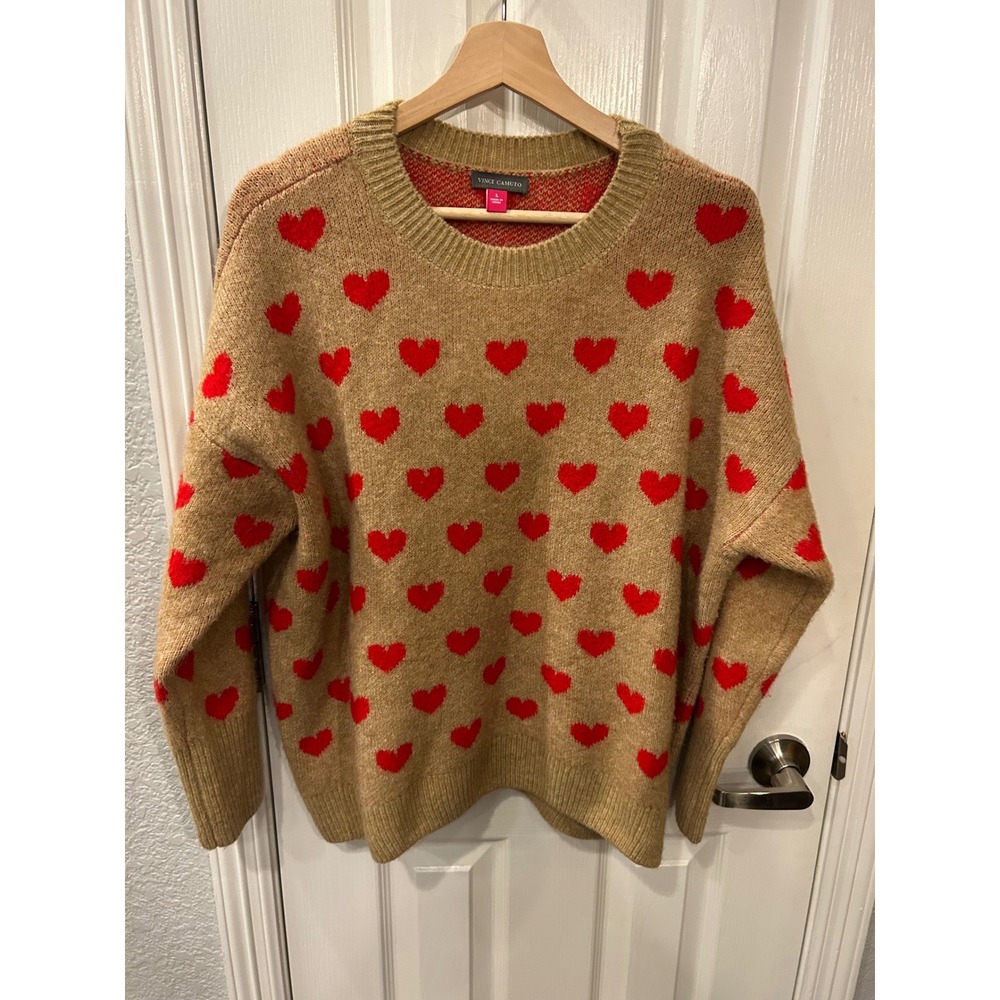 Vince Camuto Sweater Tan Red Heart Print Crewneck Knit Pullover SV1824